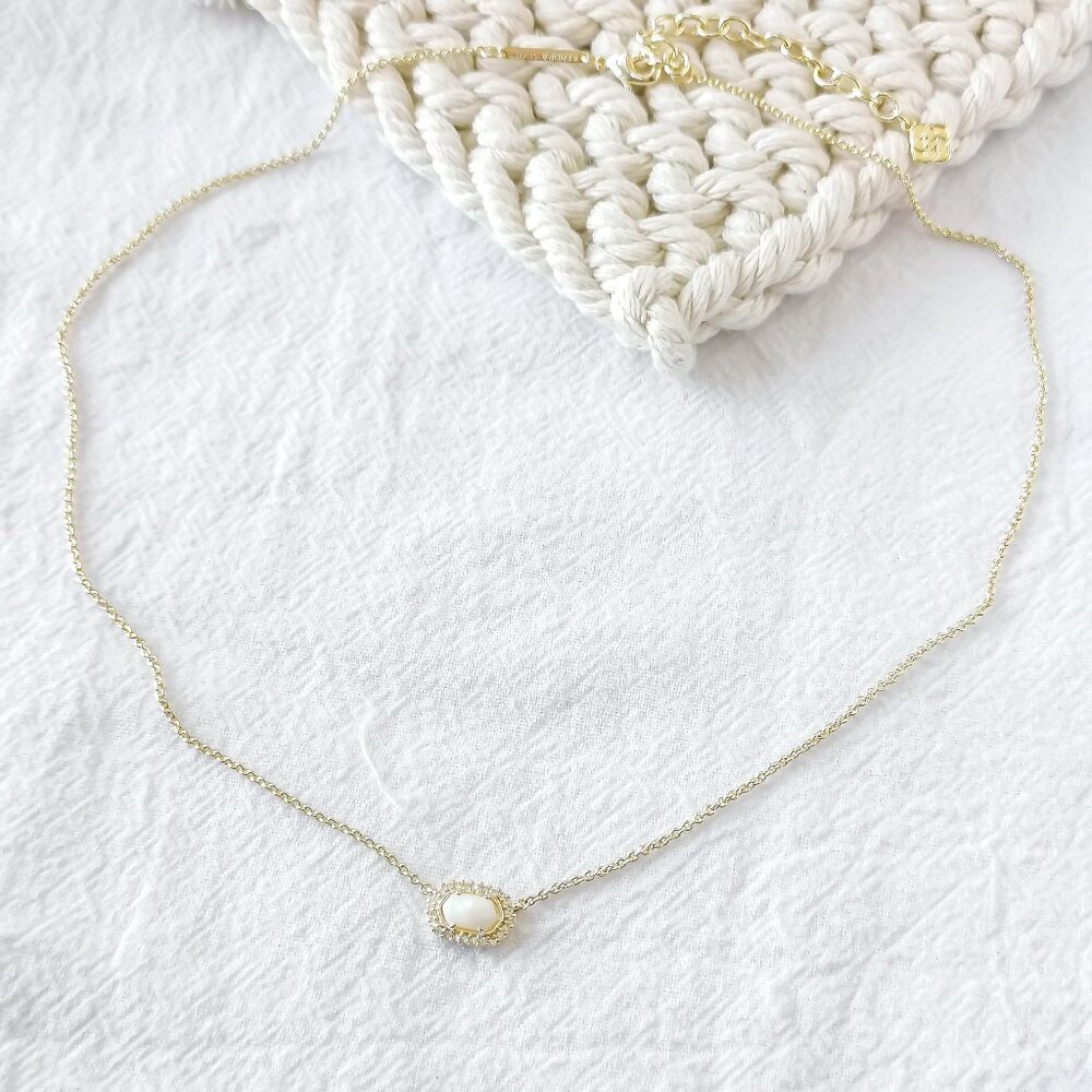 Authentic Kendra Scott Chelsea Gold White Pearl Pendant Necklace
